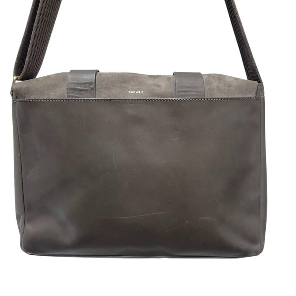 SKAGEN Men Gray Messenger Genuine Cowhide Leather Crossbody Laptop Crossbody Bag